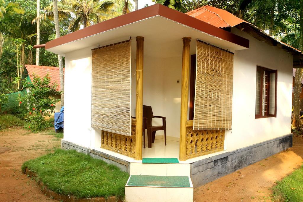 Dolphin Bay Otel Varkala Dış mekan fotoğraf